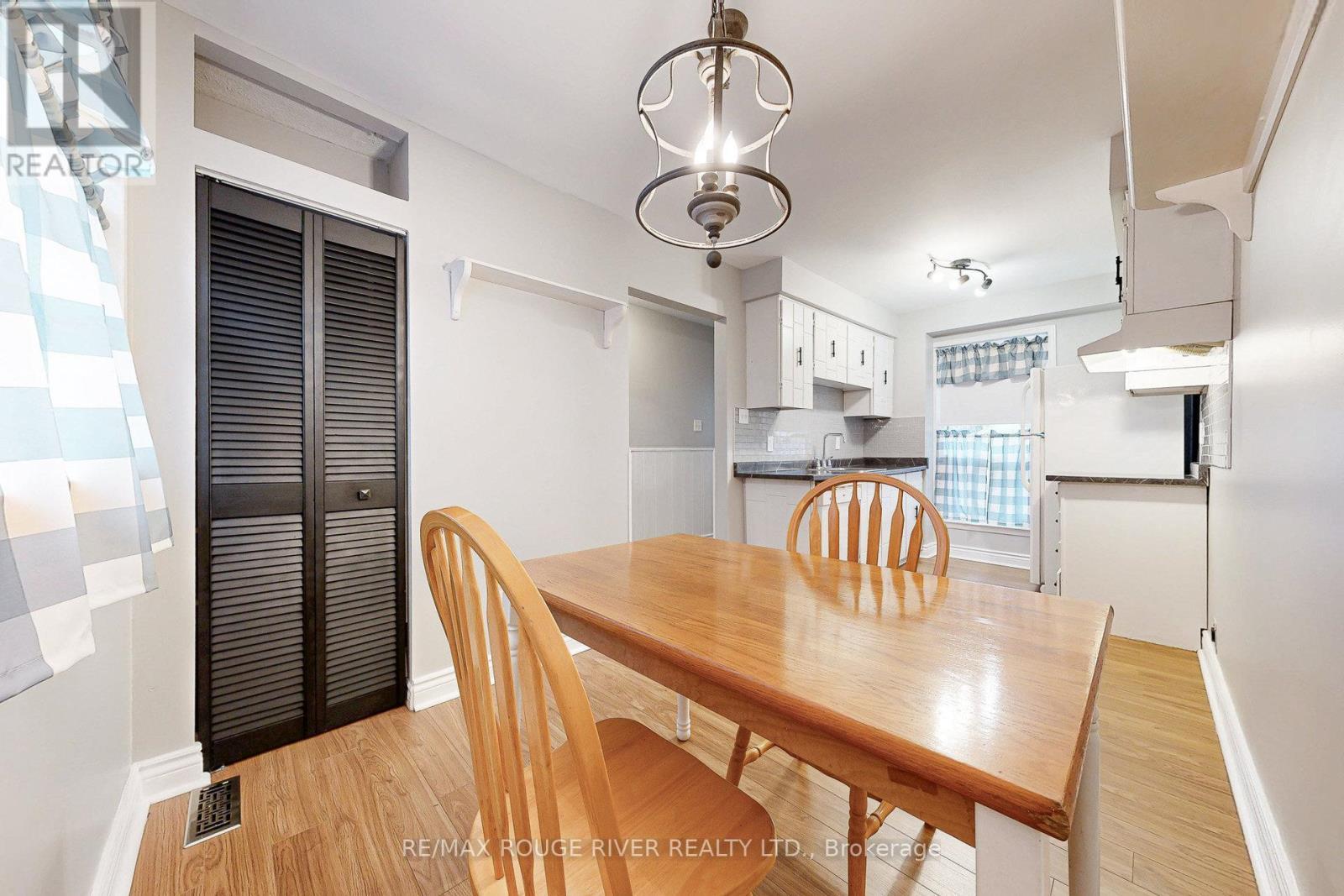 42 Lucas Lane, Ajax, ON - Indoor Photo Showing Dining Room