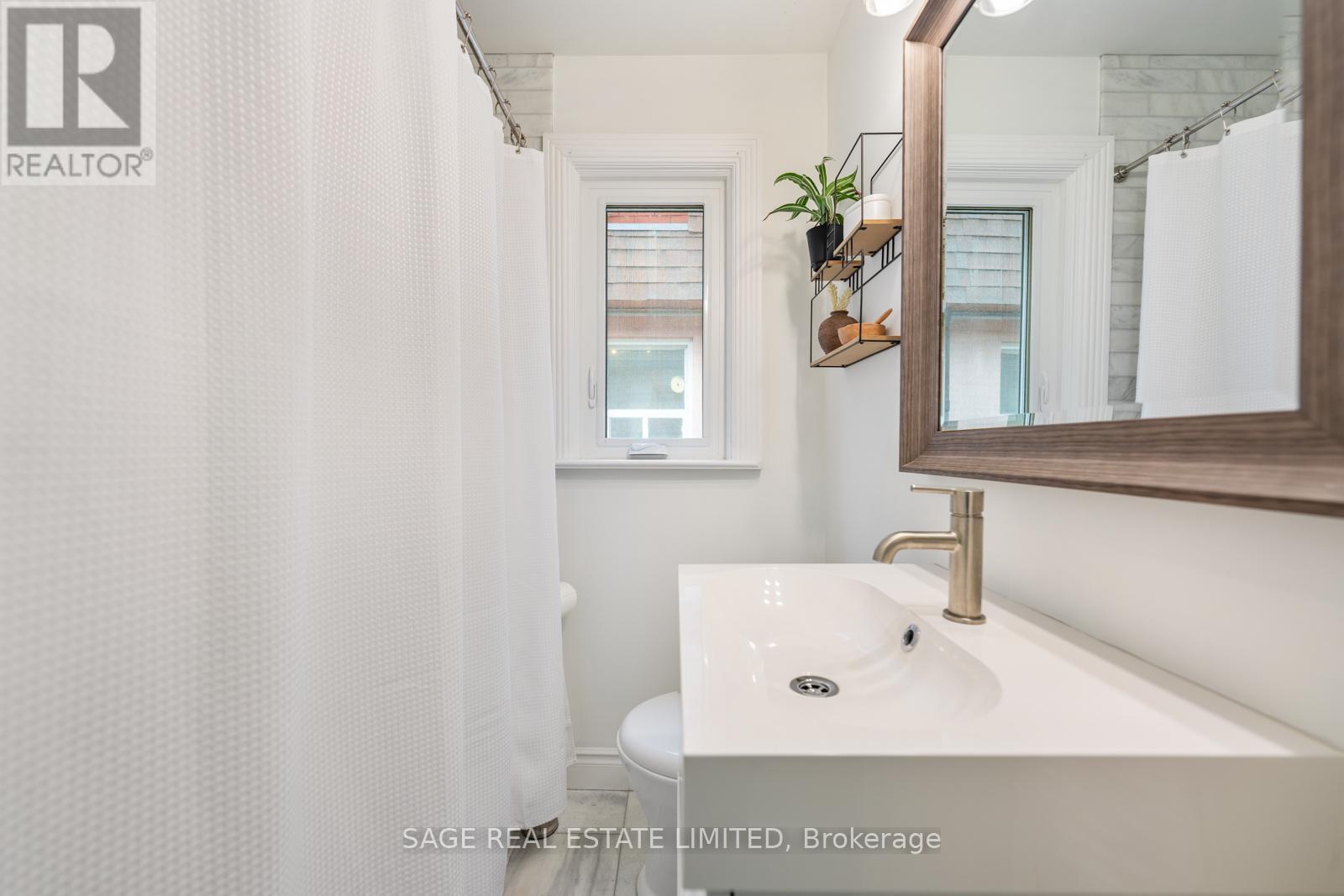 307 Warden Avenue, Toronto, ON - Indoor Photo Showing Bathroom