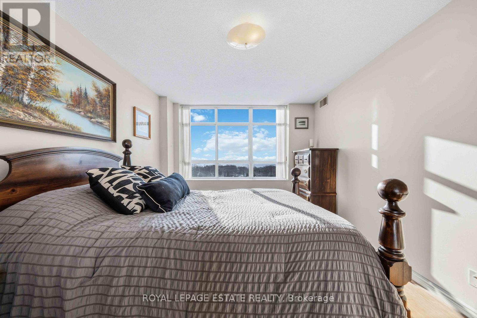 1003 - 1093 Kingston Road, Toronto, ON - Indoor Photo Showing Bedroom