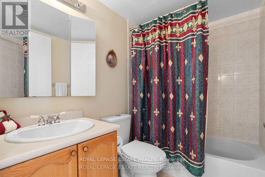1003 - 1093 Kingston Road, Toronto, ON - Indoor Photo Showing Bathroom