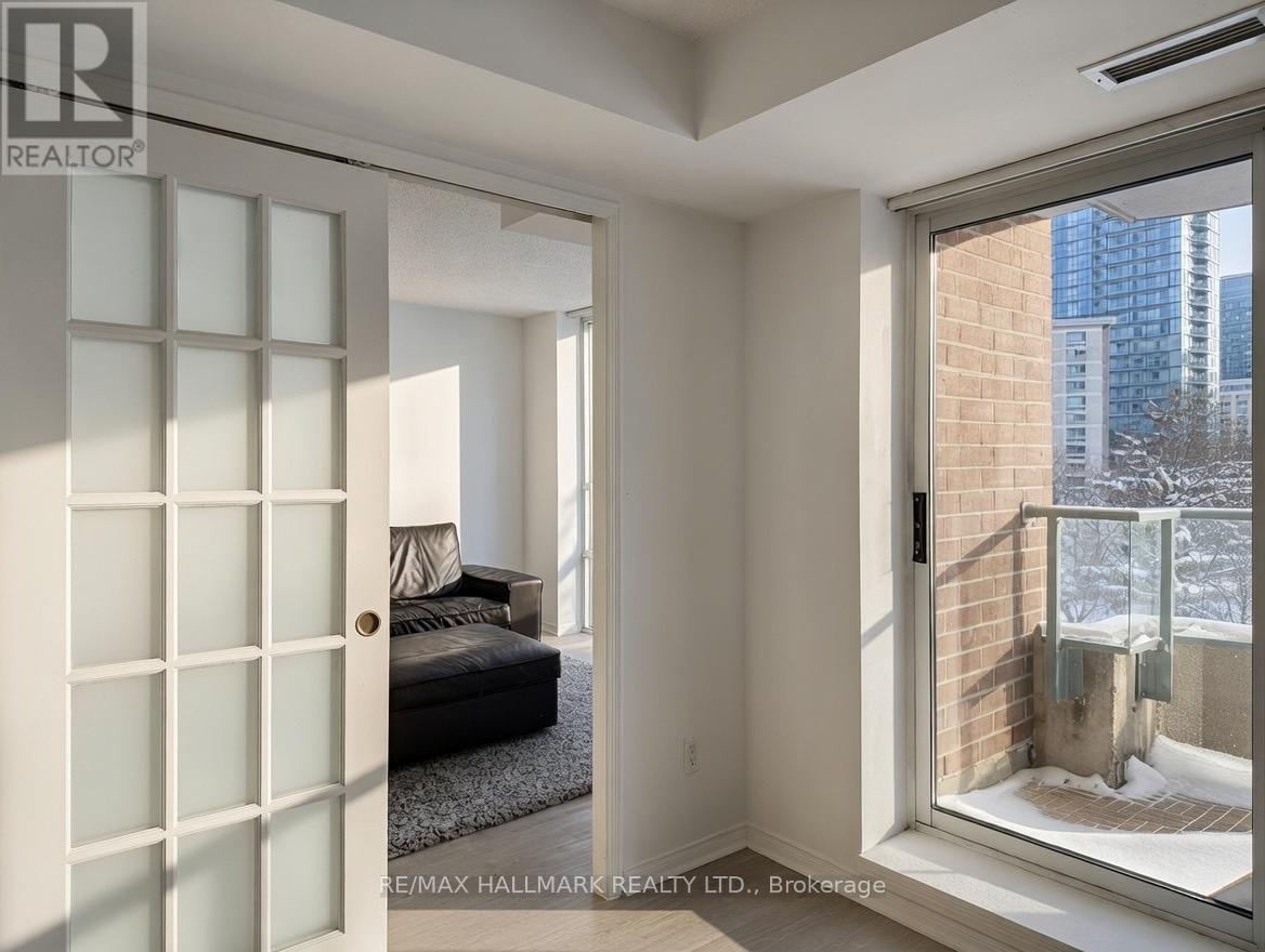 522 - 233 Beecroft Road, Toronto, ON - Indoor Photo Showing Other Room