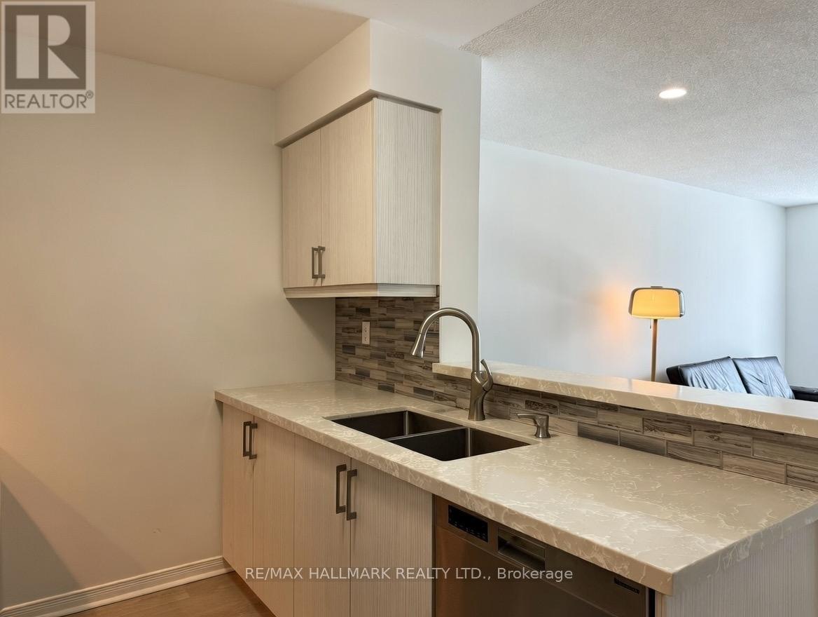 522 - 233 Beecroft Road, Toronto, ON - Indoor Photo Showing Kitchen With Double Sink