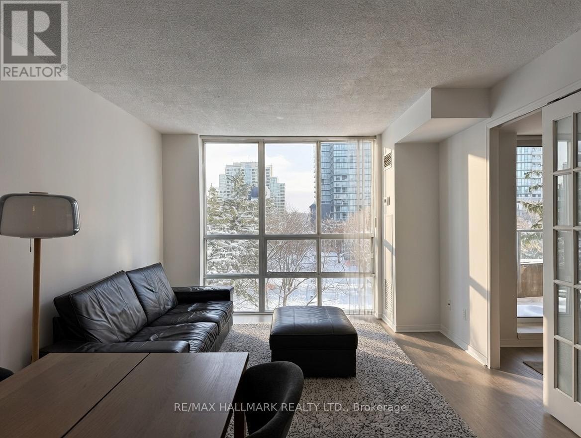 522 - 233 Beecroft Road, Toronto, ON - Indoor Photo Showing Living Room