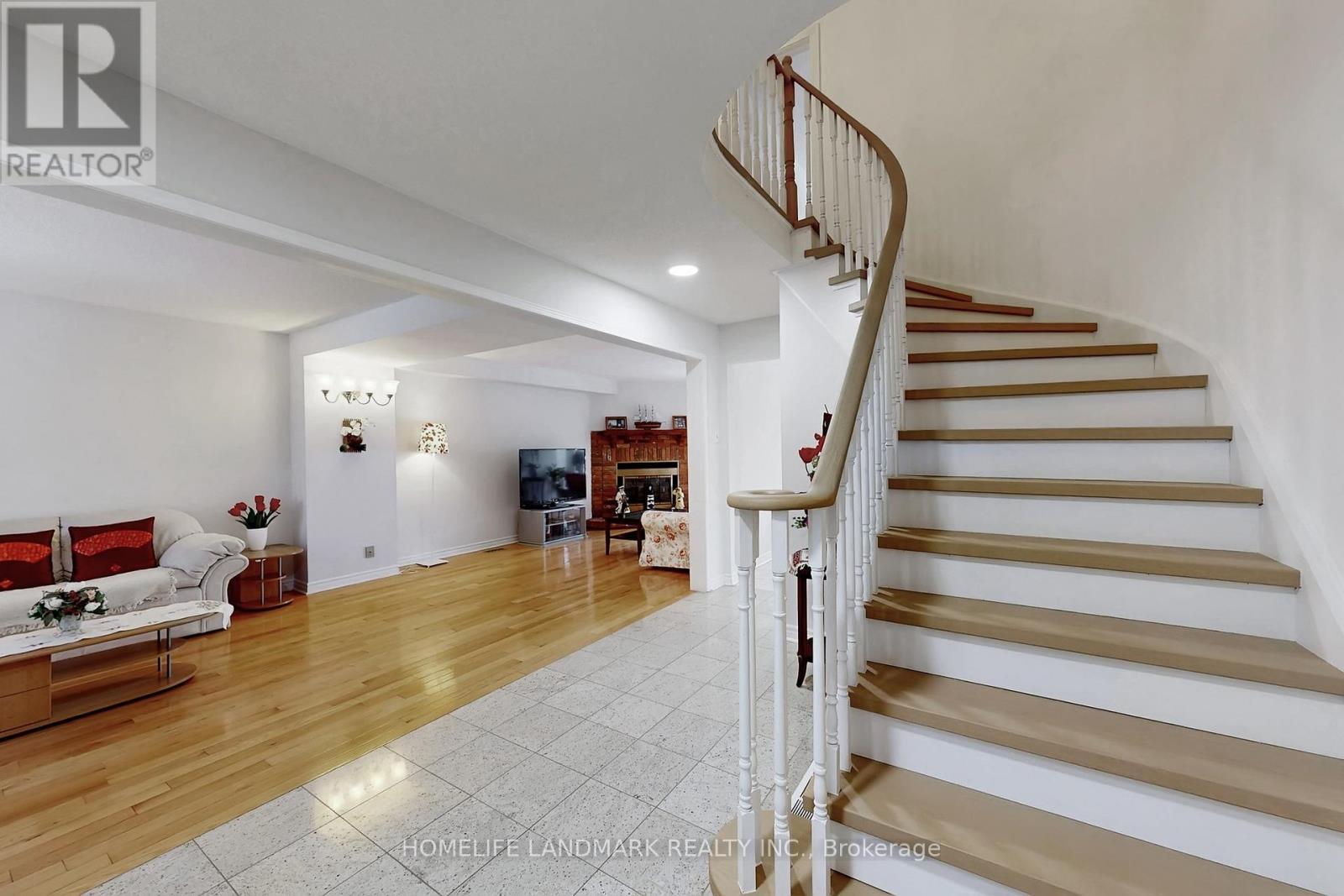 7 Lancashire Road, Markham, ON - Indoor Photo Showing Other Room