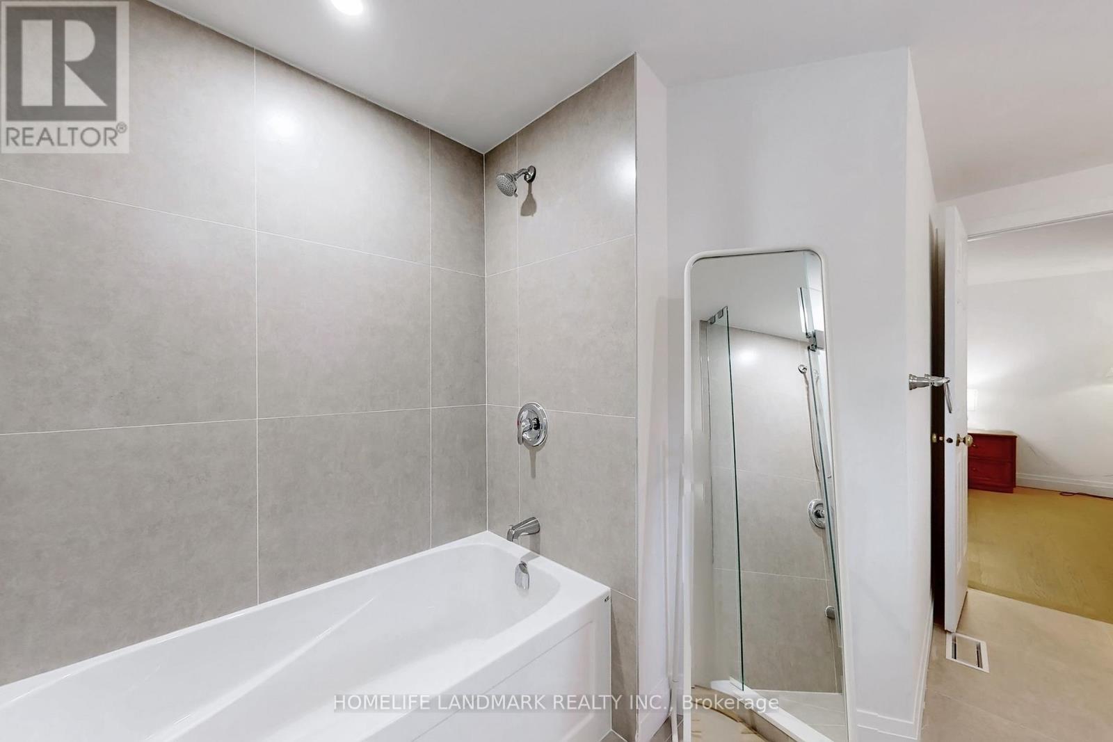 7 Lancashire Road, Markham, ON - Indoor Photo Showing Bathroom