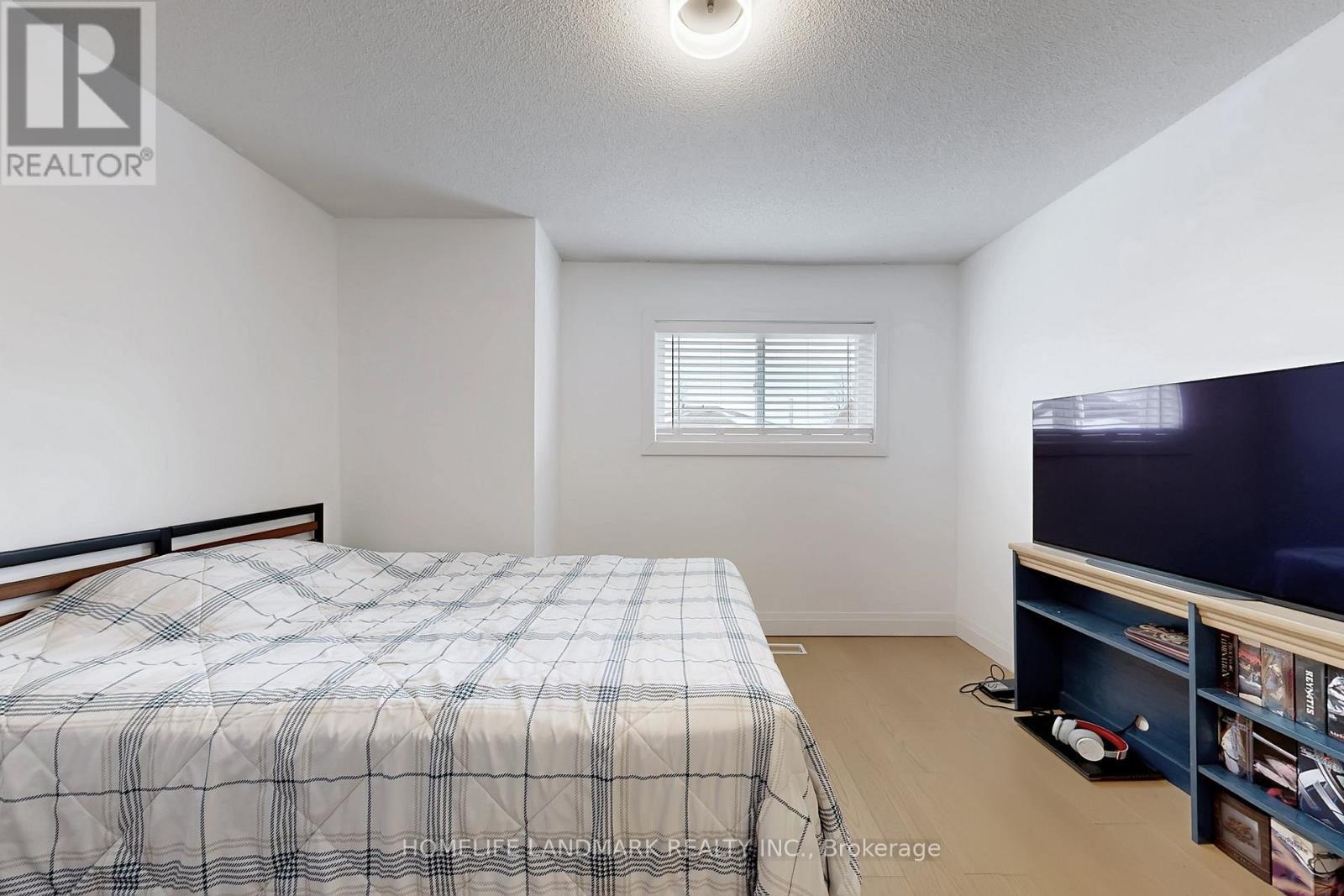 7 Lancashire Road, Markham, ON - Indoor Photo Showing Bedroom