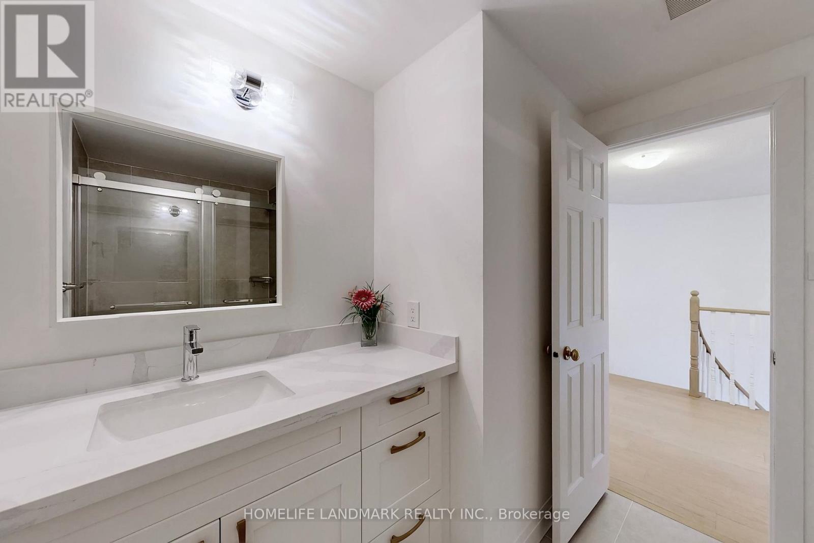 7 Lancashire Road, Markham, ON - Indoor Photo Showing Bathroom