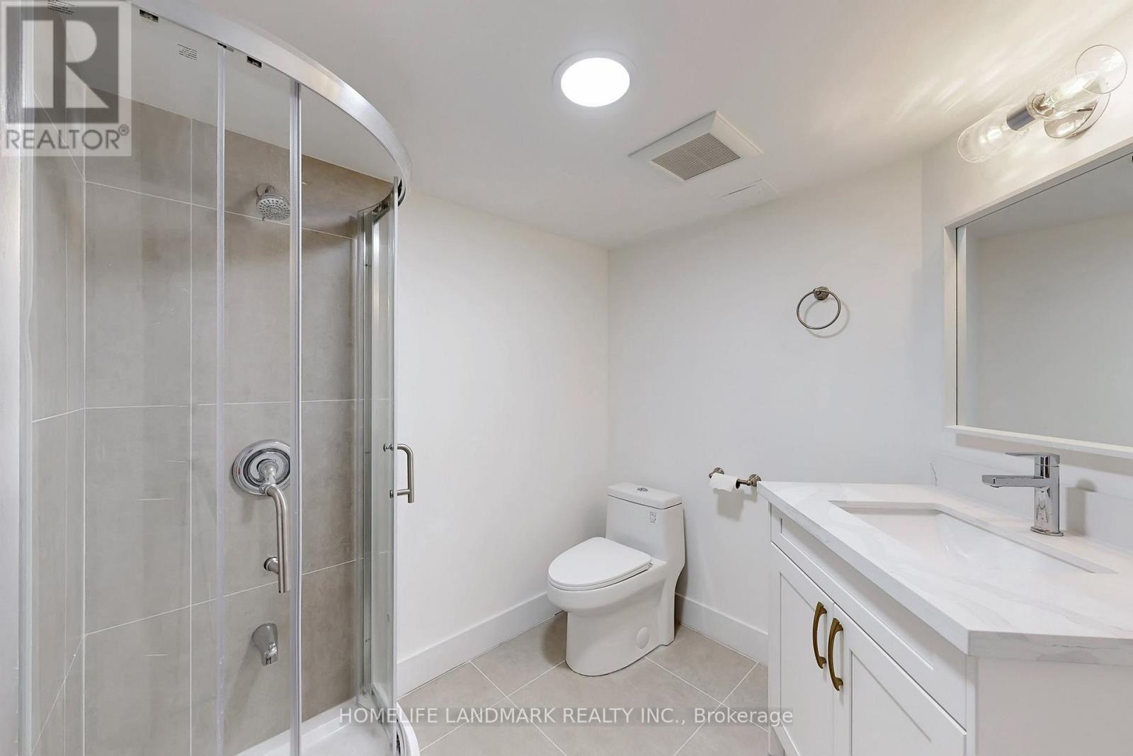 7 Lancashire Road, Markham, ON - Indoor Photo Showing Bathroom