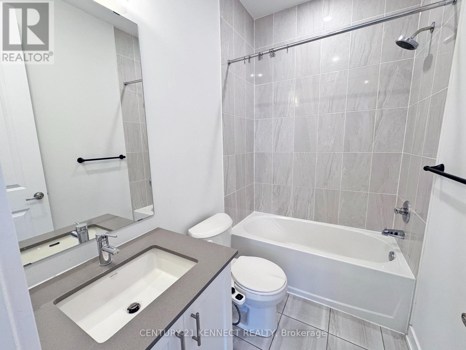 (Coach House) - 35 Golden Fern Street, Markham, ON - Indoor Photo Showing Bathroom