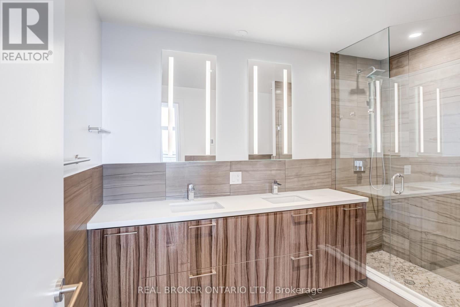 3005 - 1 Grandview Avenue, Markham, ON - Indoor Photo Showing Bathroom