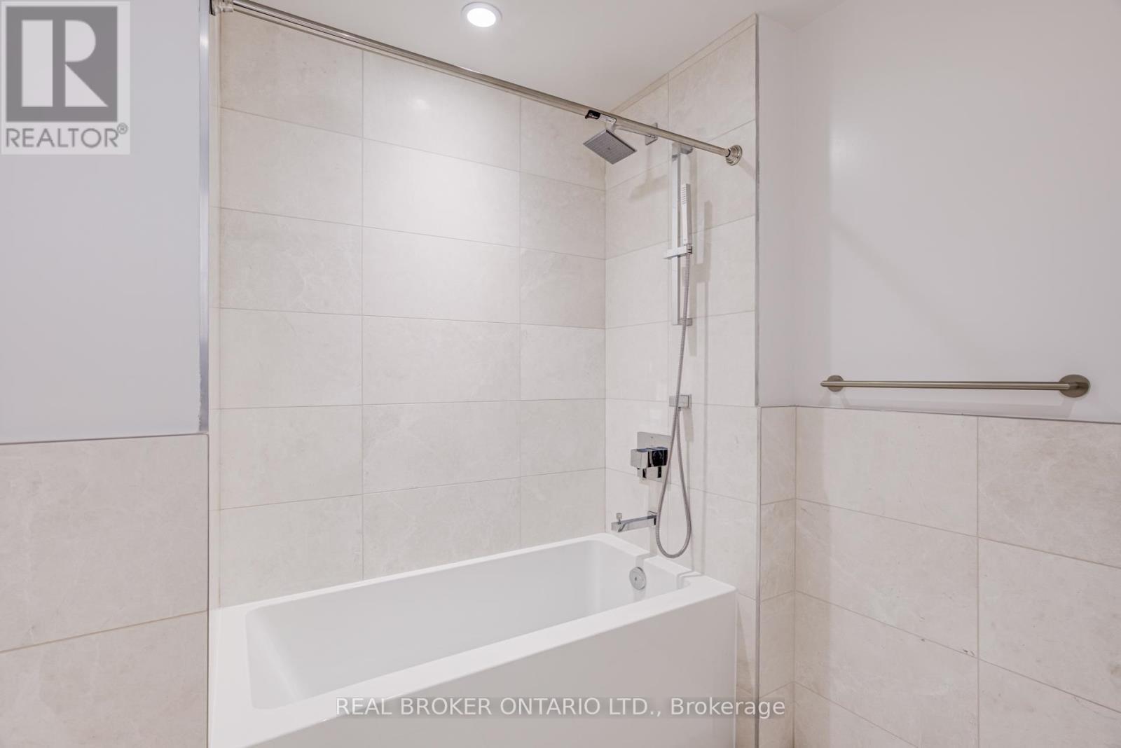 3005 - 1 Grandview Avenue, Markham, ON - Indoor Photo Showing Bathroom
