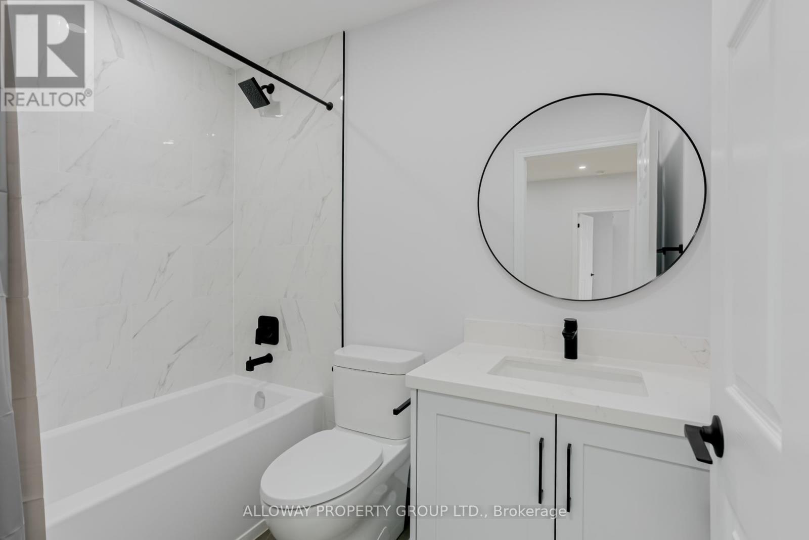103 - 130 Pond Drive, Markham, ON - Indoor Photo Showing Bathroom