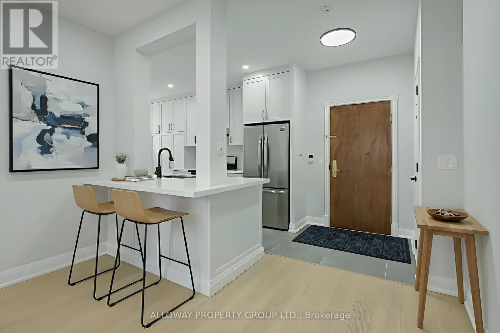 103 - 130 Pond Drive, Markham, ON - Indoor Photo Showing Kitchen