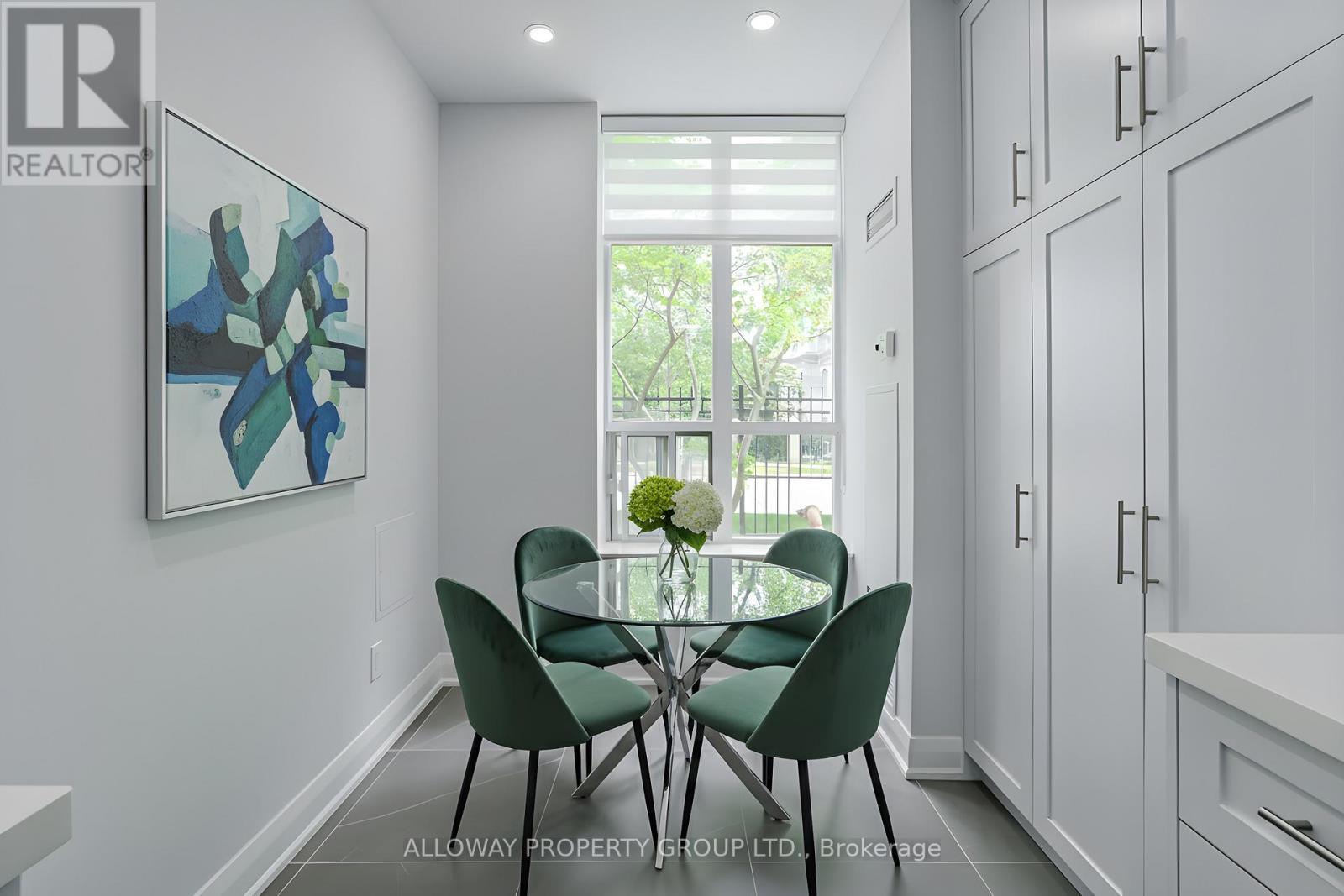 103 - 130 Pond Drive, Markham, ON - Indoor Photo Showing Dining Room