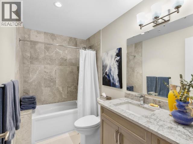 104-36 Waterfront Place, Whitehorse, YT - Indoor Photo Showing Bathroom