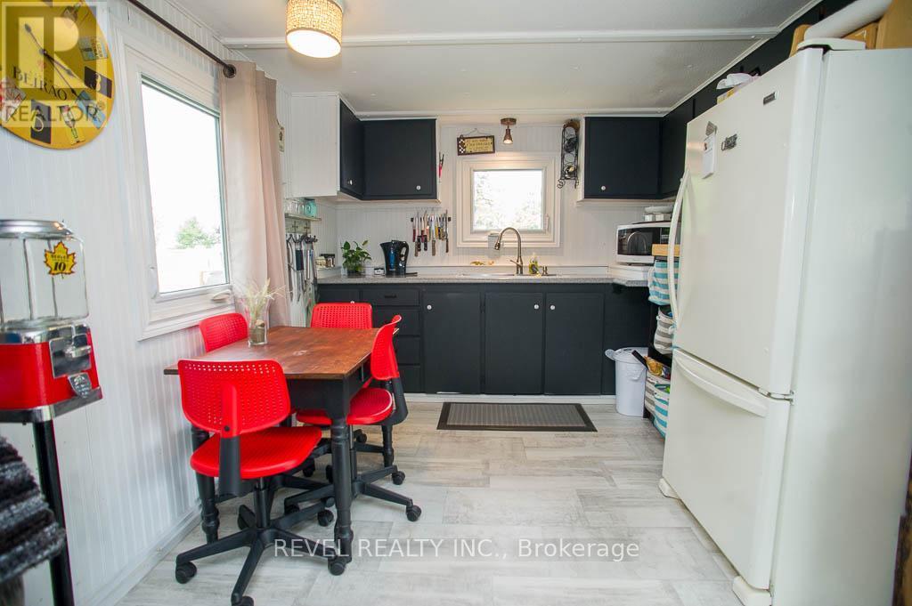 12 - 70 Bluewater Avenue, Norfolk, ON