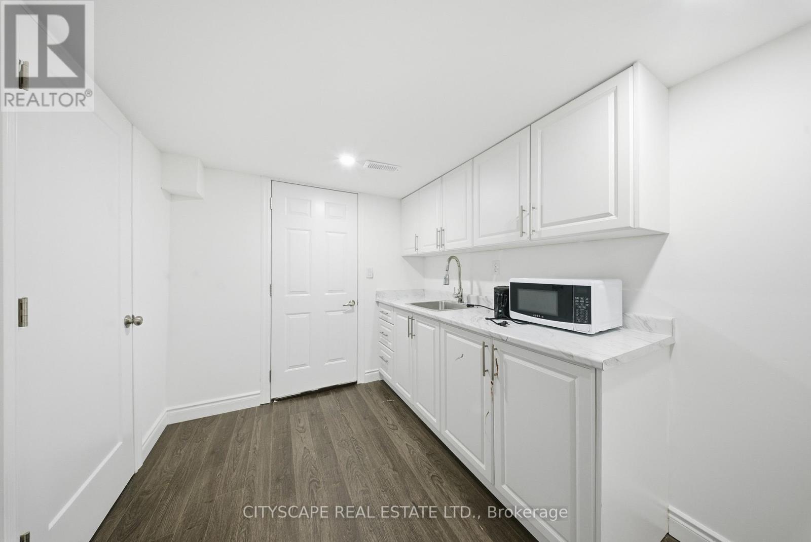 28 Celano Drive, Hamilton, ON - Indoor