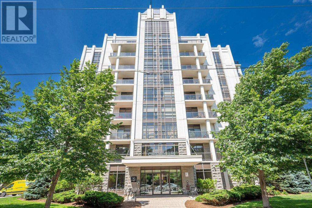 302 - 90 Charlton Avenue W, Hamilton, ON - Outdoor With Balcony With Facade