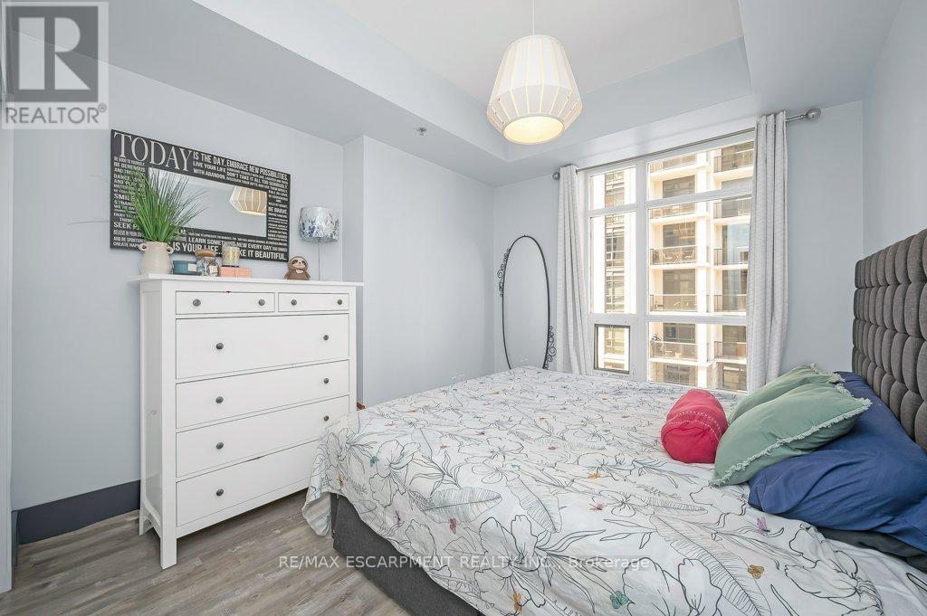 302 - 90 Charlton Avenue W, Hamilton, ON - Indoor Photo Showing Bedroom