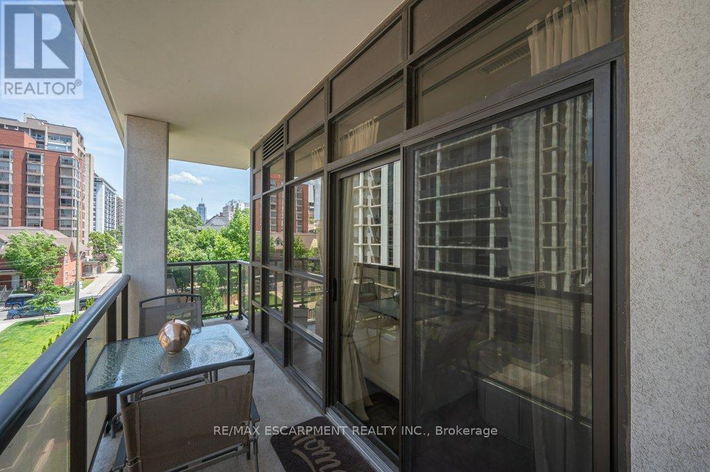 302 - 90 Charlton Avenue W, Hamilton, ON - Outdoor With Balcony With Exterior