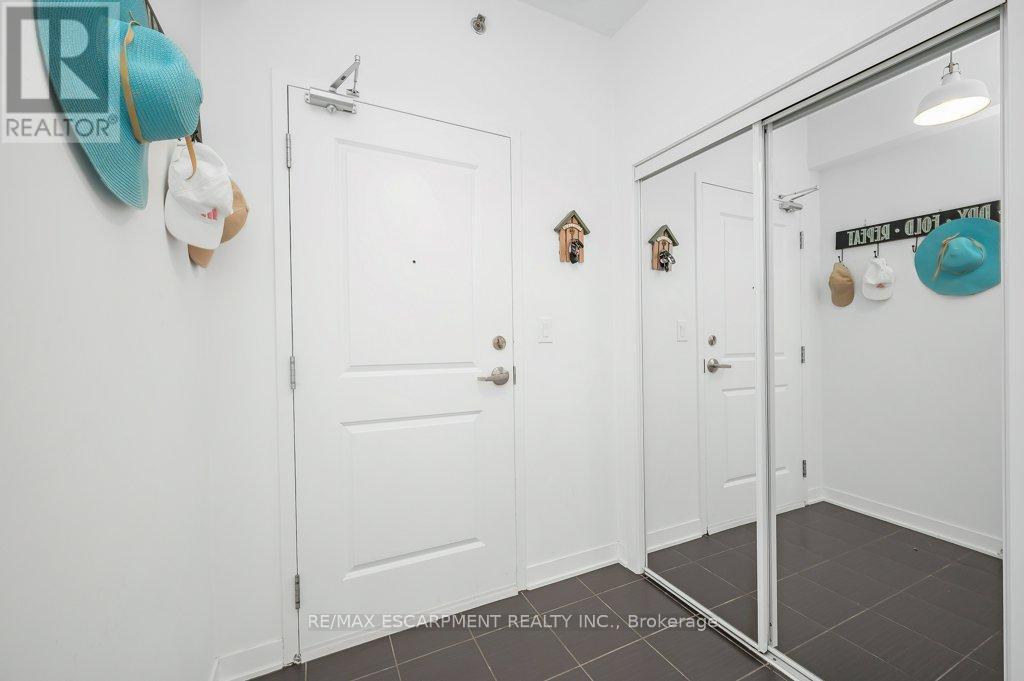 302 - 90 Charlton Avenue W, Hamilton, ON - Indoor Photo Showing Other Room