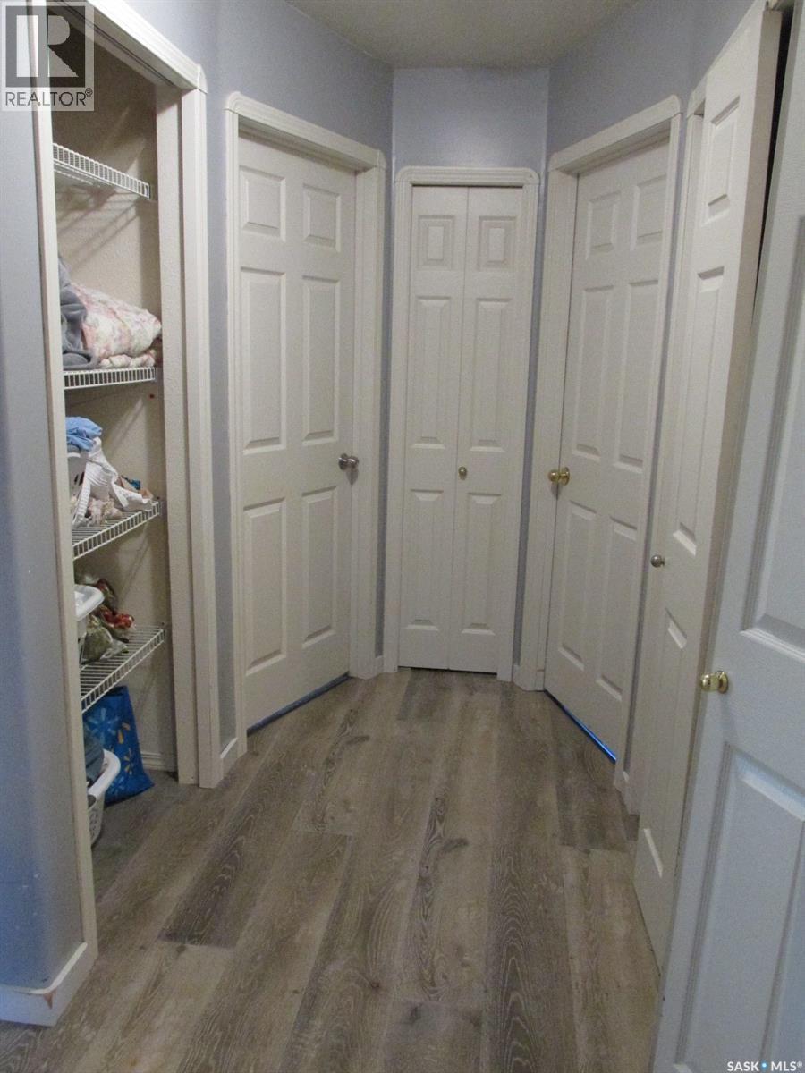 613 9Th Avenue W, Nipawin, SK - Indoor Photo Showing Other Room