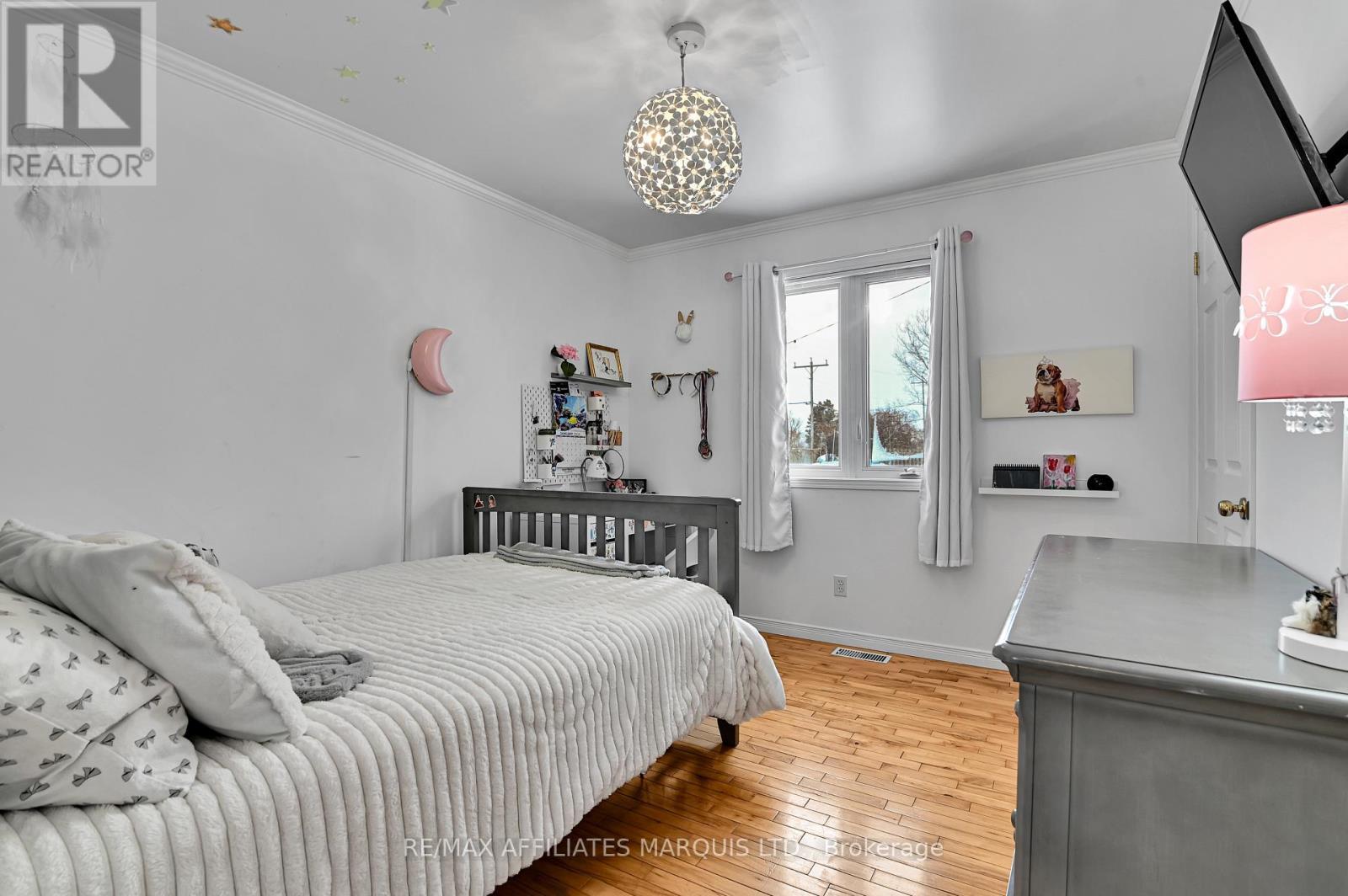 3200 Bruce Street, South Stormont, ON - Indoor Photo Showing Bedroom