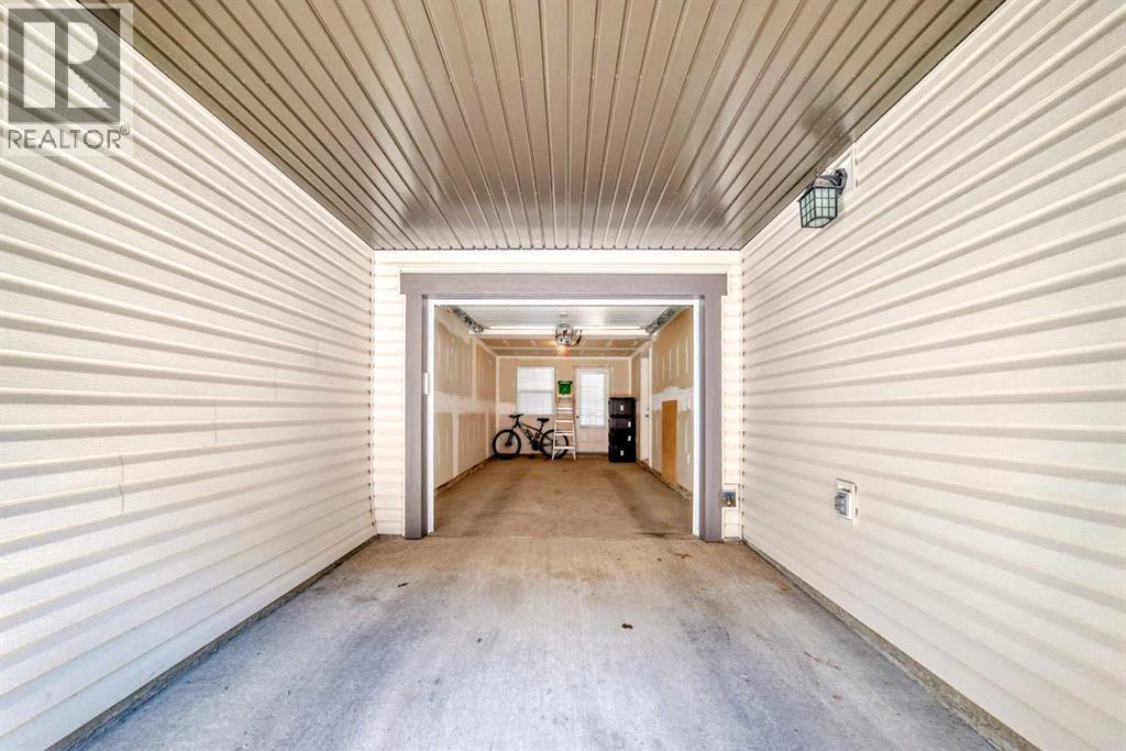 236 New Brighton Row Se, Calgary, AB - Indoor Photo Showing Other Room