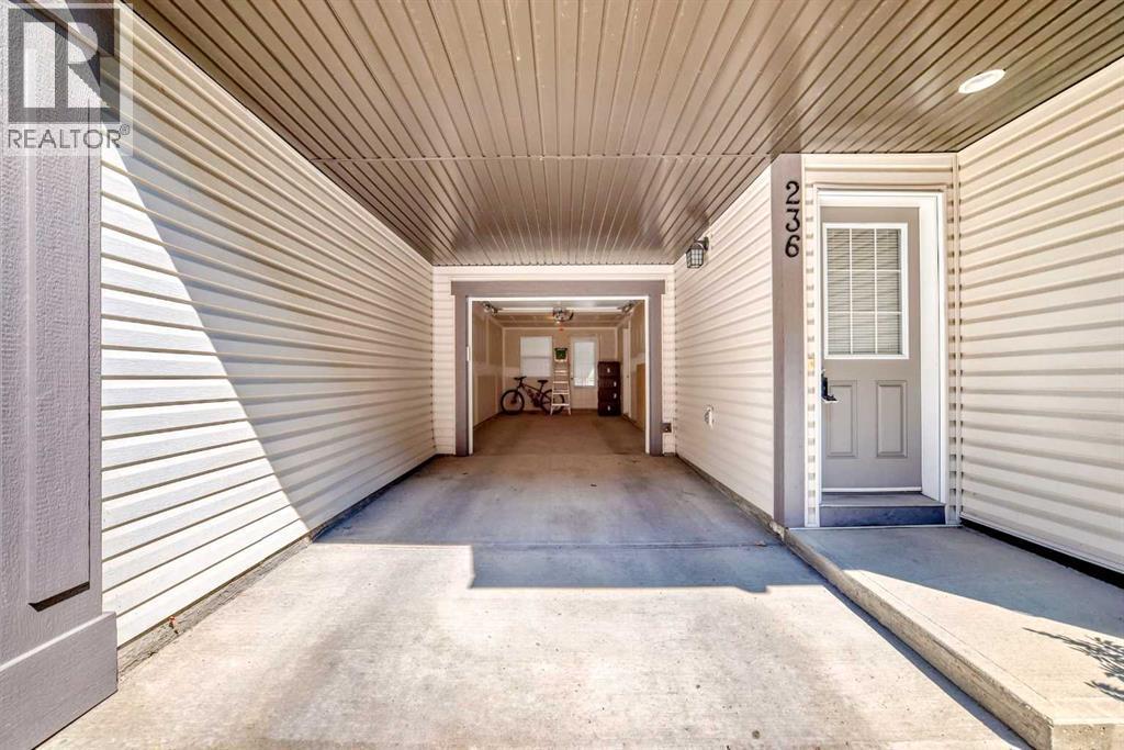 236 New Brighton Row Se, Calgary, AB - Outdoor With Exterior