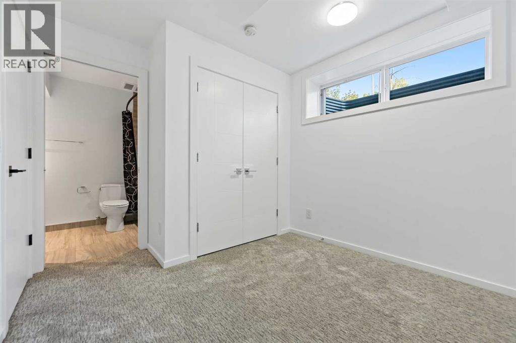 3569 19 Avenue Sw, Calgary, AB - Indoor Photo Showing Other Room