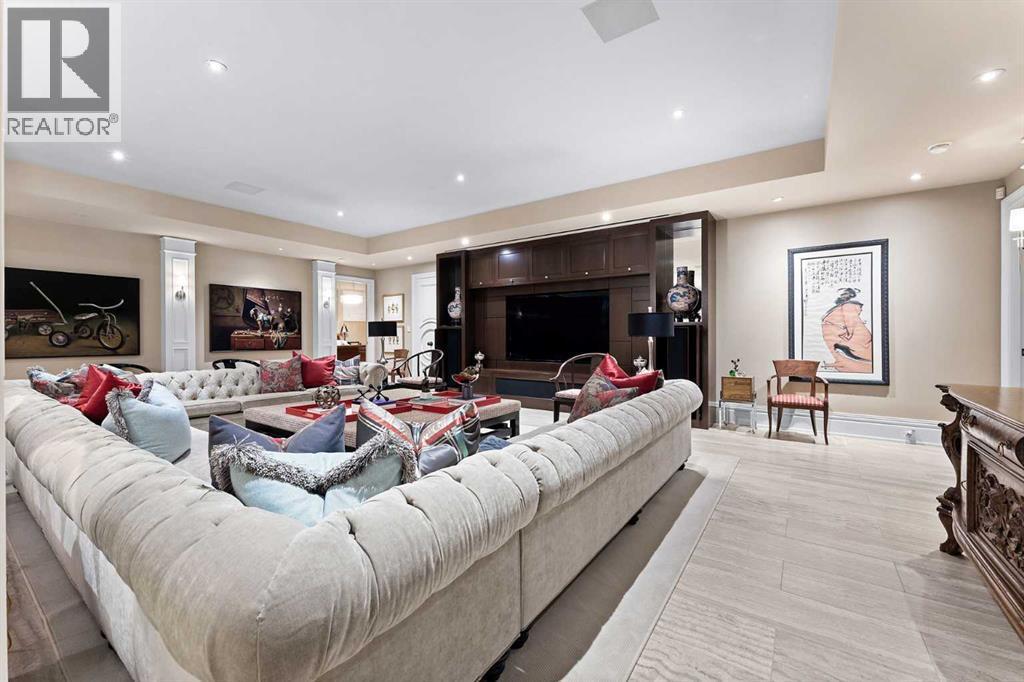 1020 Bel-Aire Drive, Calgary, AB - Indoor Photo Showing Living Room