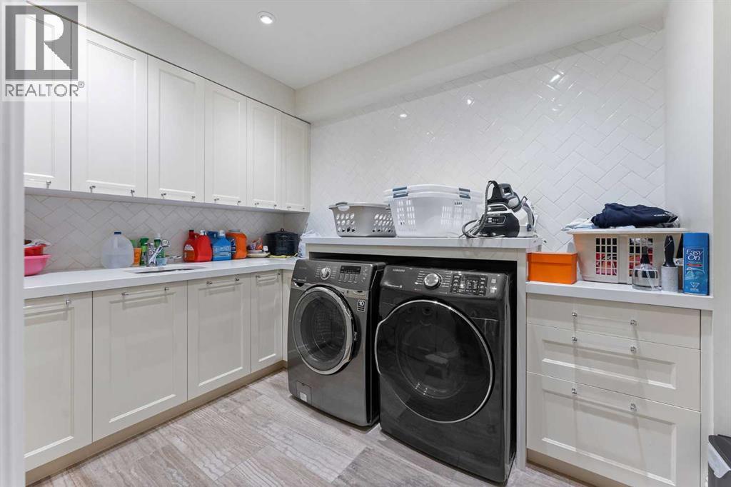 1020 Bel-Aire Drive, Calgary, AB - Indoor Photo Showing Laundry Room