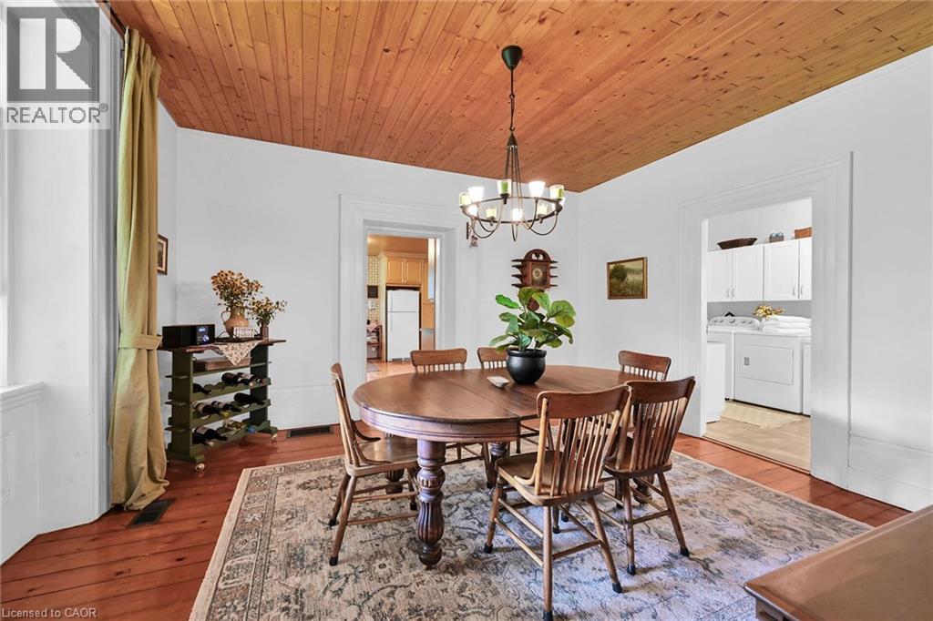 463 Concession 14 Road, Hagersville, ON - Indoor Photo Showing Dining Room