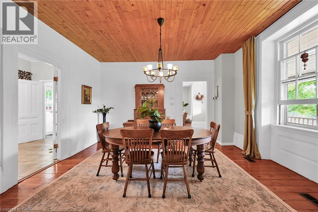 463 Concession 14 Road, Hagersville, ON - Indoor Photo Showing Dining Room