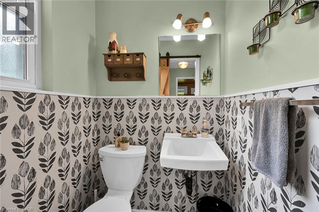 463 Concession 14 Road, Hagersville, ON - Indoor Photo Showing Bathroom