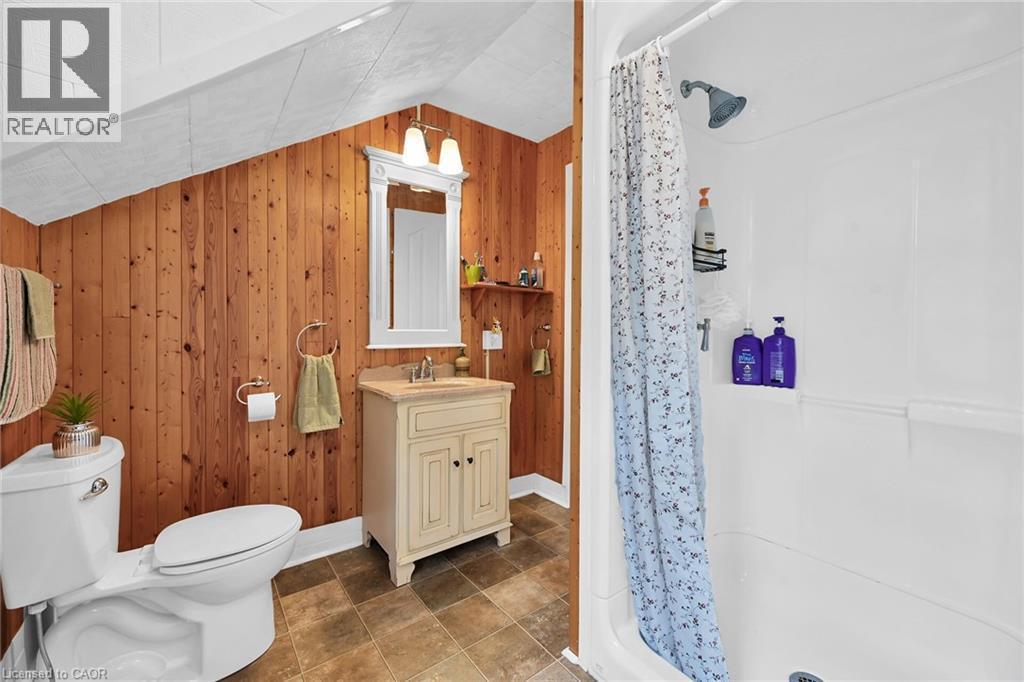 463 Concession 14 Road, Hagersville, ON - Indoor Photo Showing Bathroom