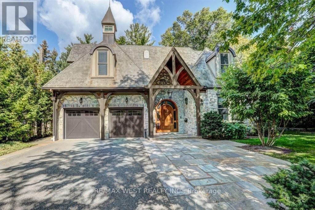 36 Sir Williams Lane, Toronto, ON - Outdoor