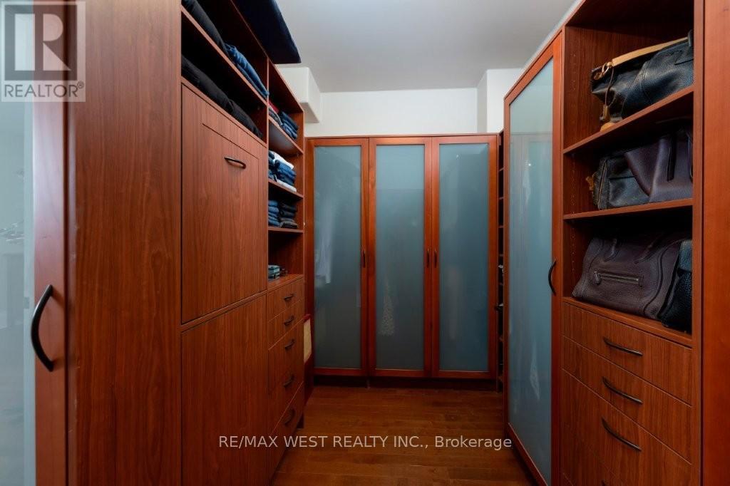 36 Sir Williams Lane, Toronto, ON - Indoor Photo Showing Other Room