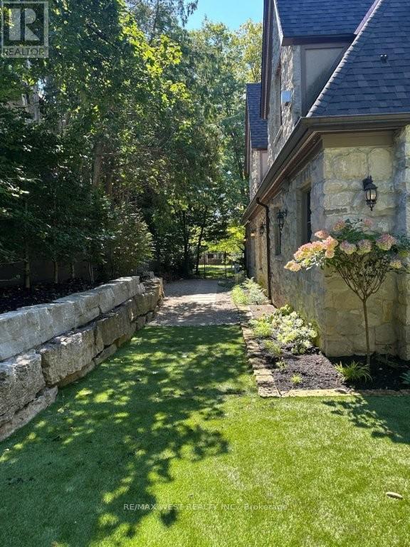 36 Sir Williams Lane, Toronto, ON - Outdoor