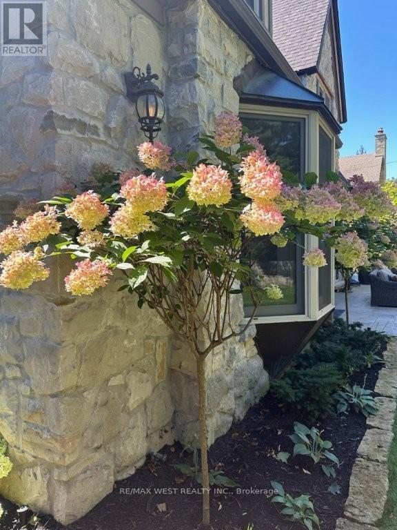 36 Sir Williams Lane, Toronto, ON - Outdoor