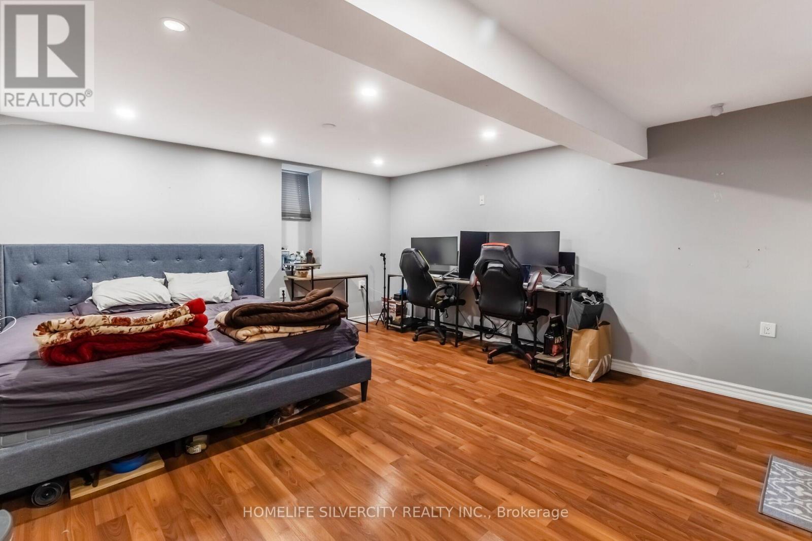 96 - 90 Lawrence Avenue, Orangeville, ON - Indoor