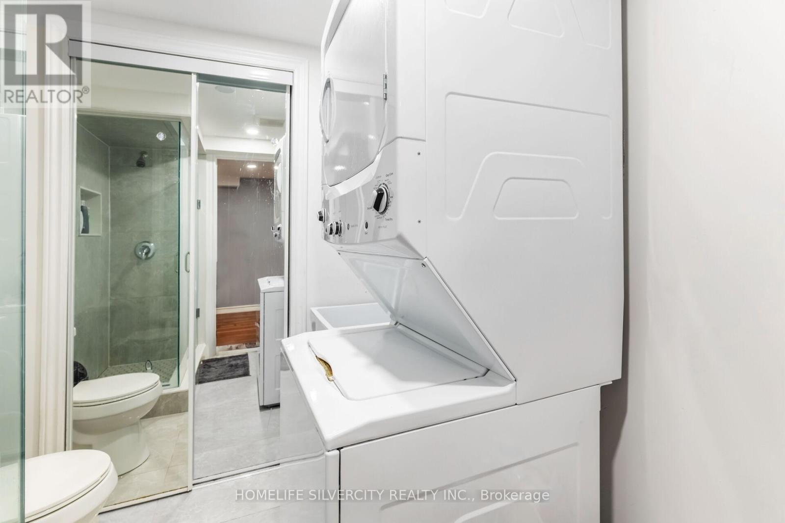 96 - 90 Lawrence Avenue, Orangeville, ON - Indoor Photo Showing Laundry Room