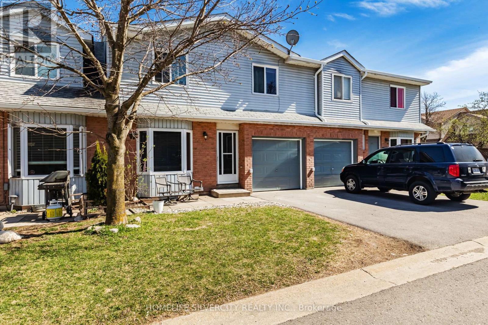 96 - 90 Lawrence Avenue, Orangeville, ON - Outdoor