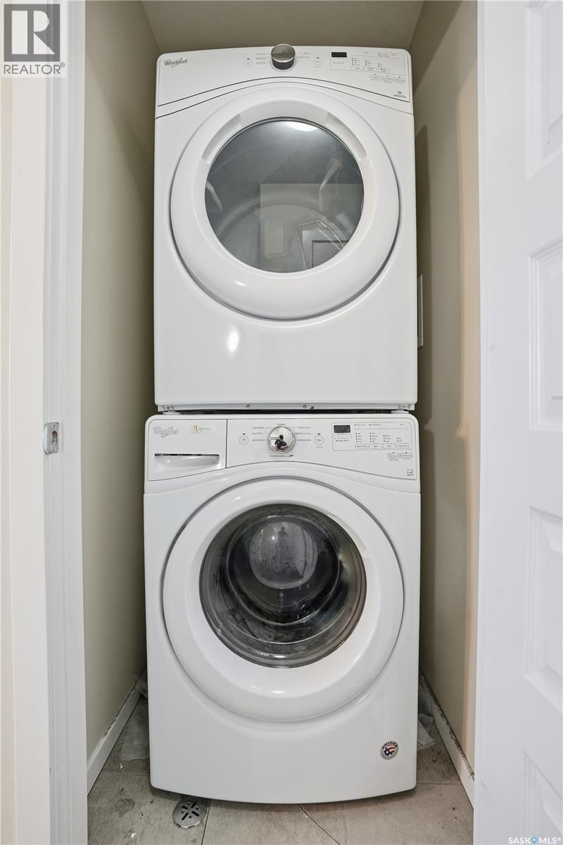 7904 Canola Avenue, Regina, SK - Indoor Photo Showing Laundry Room