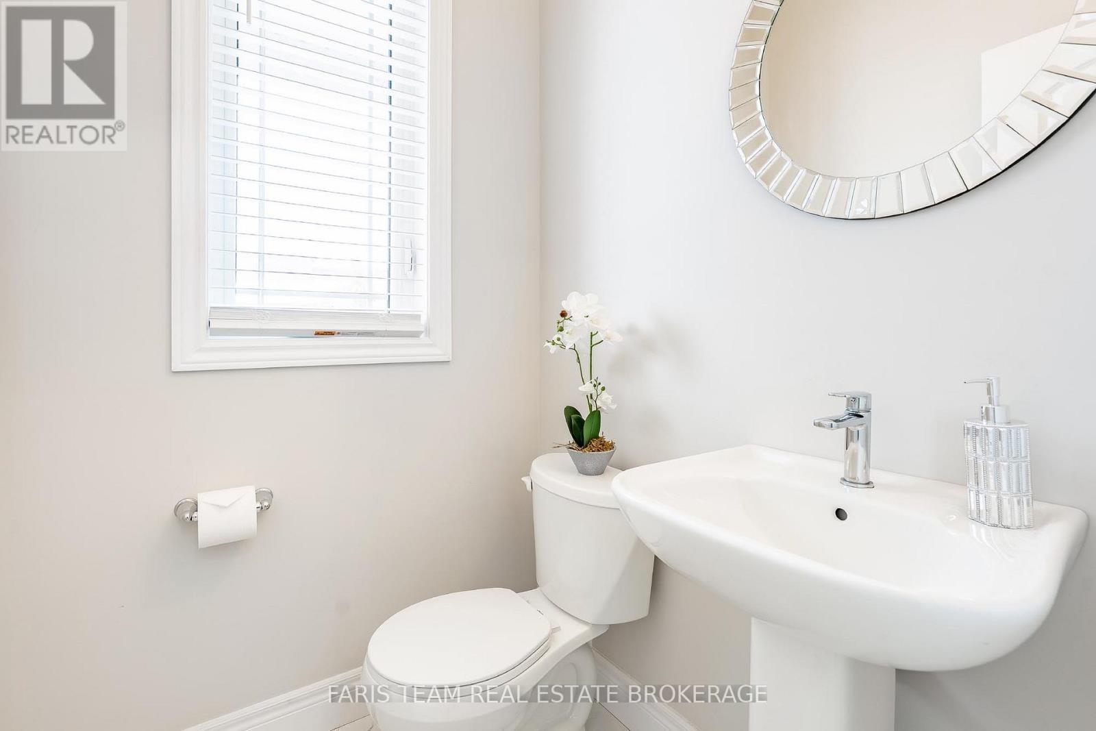 13 Tindall Crescent, East Luther Grand Valley, ON - Indoor Photo Showing Bathroom