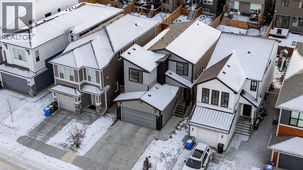 19 Rowley Park Nw, Calgary, AB - Outdoor