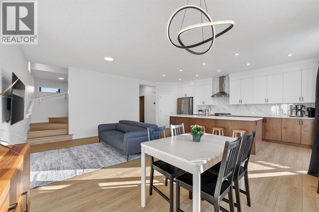 19 Rowley Park Nw, Calgary, AB - Indoor