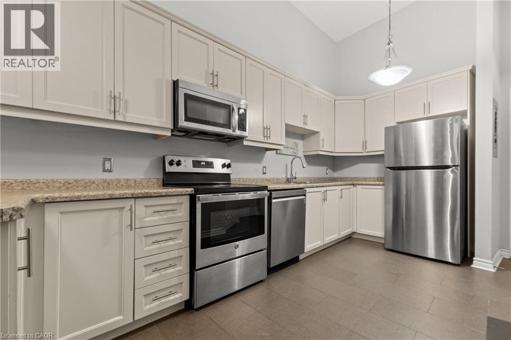 80 King William Street Unit# 212, Hamilton, ON - Indoor Photo Showing Kitchen