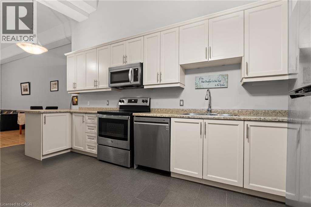 80 King William Street Unit# 212, Hamilton, ON - Indoor Photo Showing Kitchen