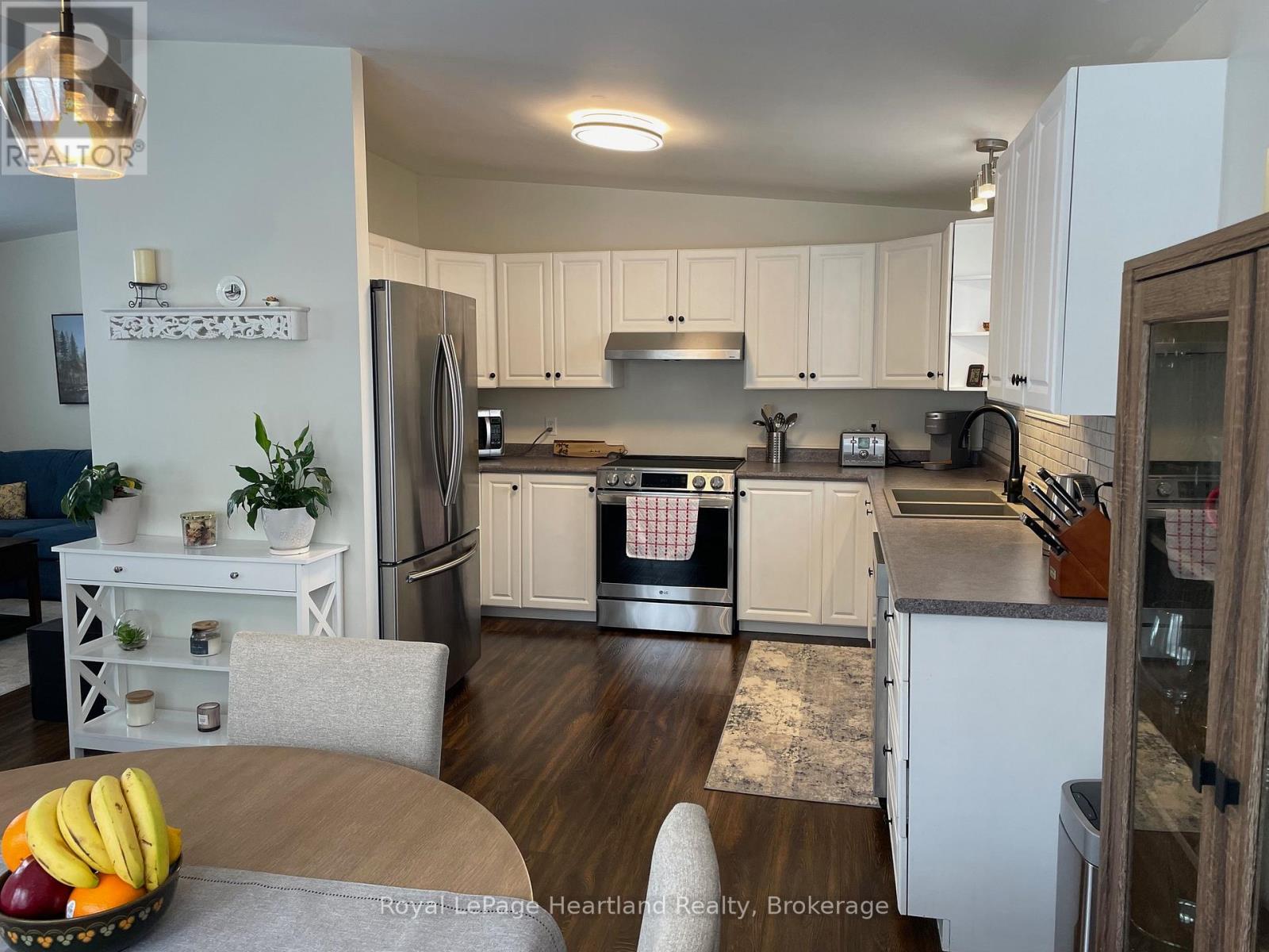 15 Huron Lane, Ashfield-Colborne-Wawanosh (Colborne), ON - Indoor Photo Showing Kitchen With Stainless Steel Kitchen
